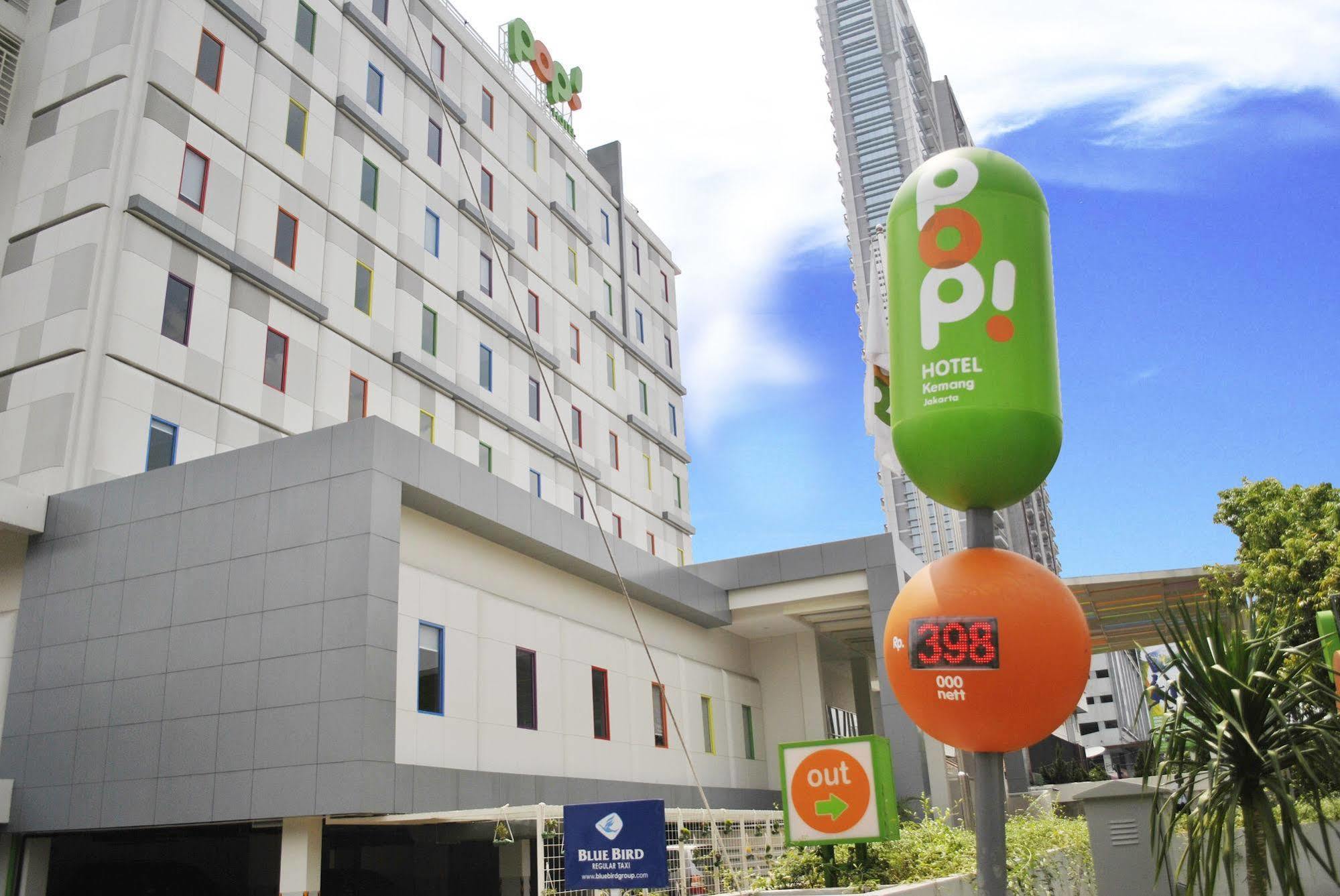 Pop! Hotel Kemang Yakarta Exterior foto
