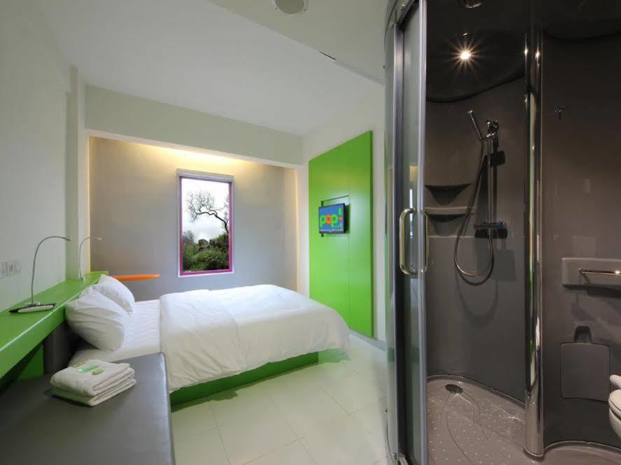 Pop! Hotel Kemang Yakarta Exterior foto